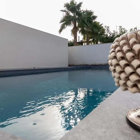 Villa Jilliot Bay فيلة